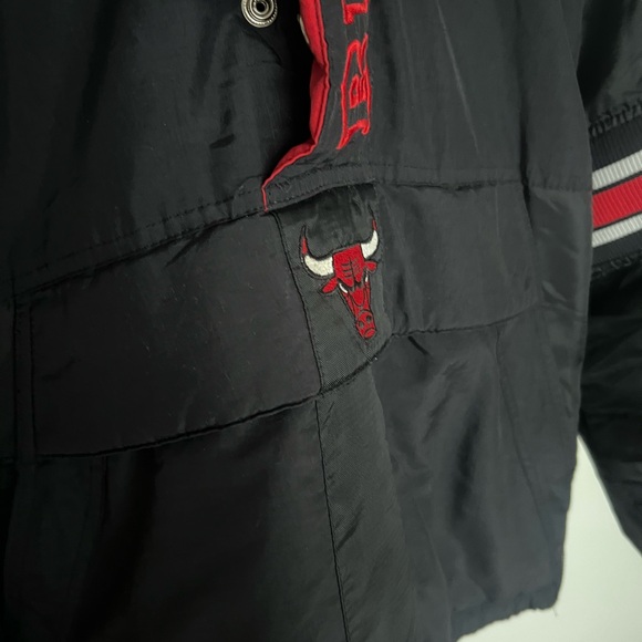 STARTER Bulls Jacket - Picture 9 of 11